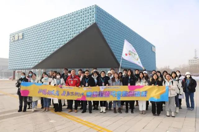 “南国 佳风景·尽正在乌龙江”微疑望频号文旅缔造营年夜庆站完善支民!w7.jpg