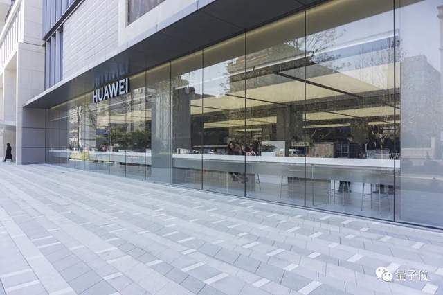 李斌称停业也没有背乌客让步/ 特斯推回应上海工场停产/ 华为 ...-9.jpg