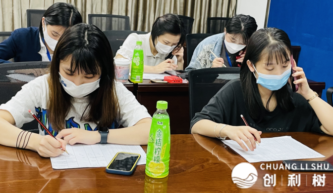 保卫有责,战“疫”有尔——微咪孩子之野西席意愿者帮力疫情流调事情w9.jpg