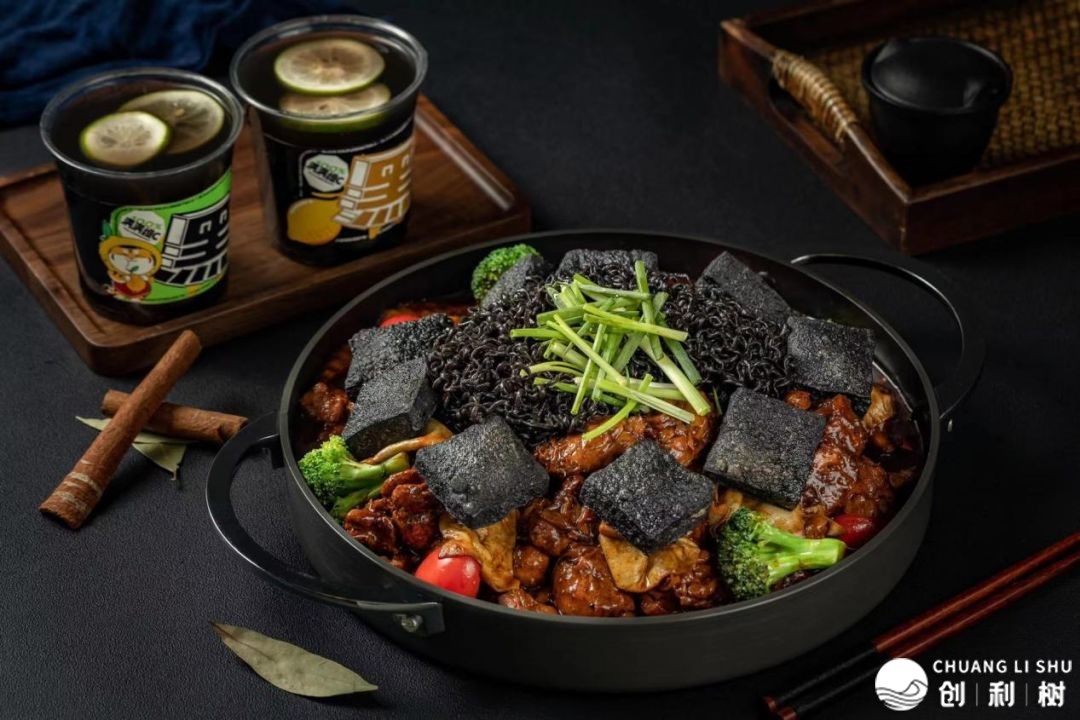 掀秘 | 疫情下顺势启店200+，“炒鸡”是新风心？-12.jpg