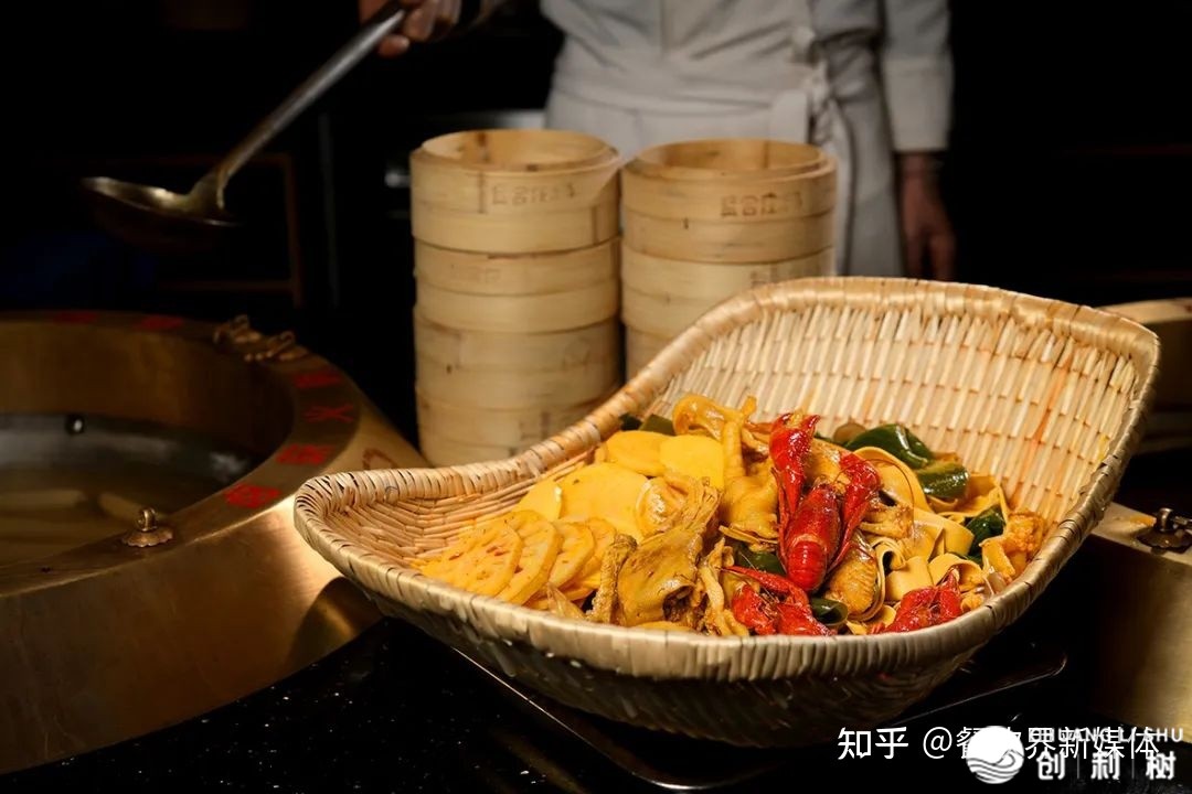 贤开庄跨界康门徒冰白茶，后疫情下餐饮营销新弄法｜案例 ...-7.jpg