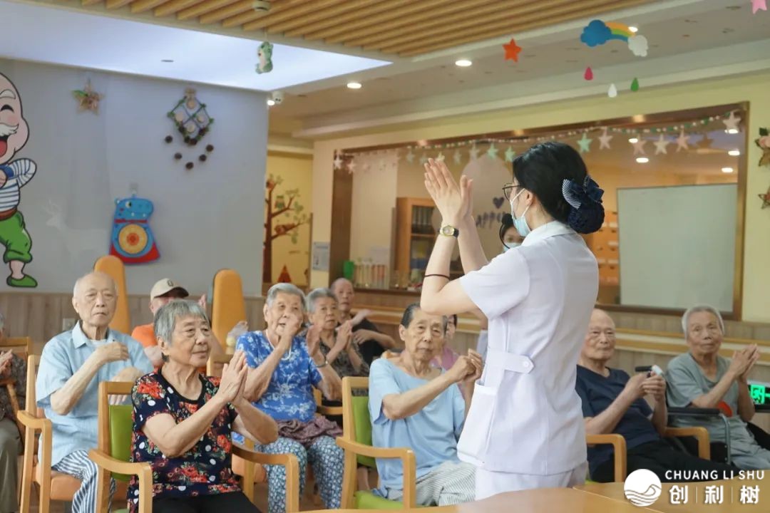 野门心的社区养老“微效劳” | 上门帮浴,为老效劳整距离!w15.jpg