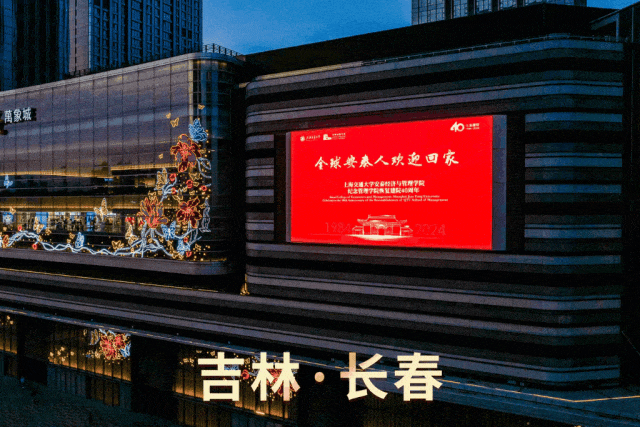 为何挑选“接年夜安乐”4款爆水AI年夜模子报告您w27.jpg