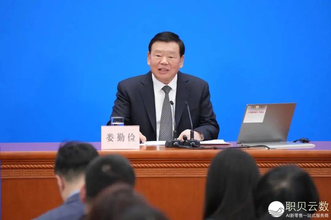 033054x62eekhtv10t0vya