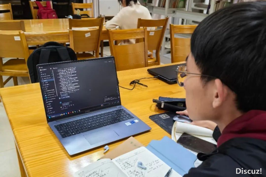 DeepSeek+校园糊口=无限可以!w17.jpg