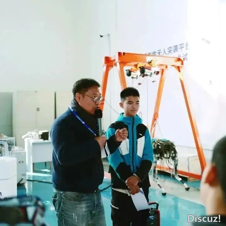 腐败2日浙年夜营-用 DeepSeek扑灭  娃的 AI 胡想:挨制博属互念头器人,启开人机接互新篇章!w23.jpg