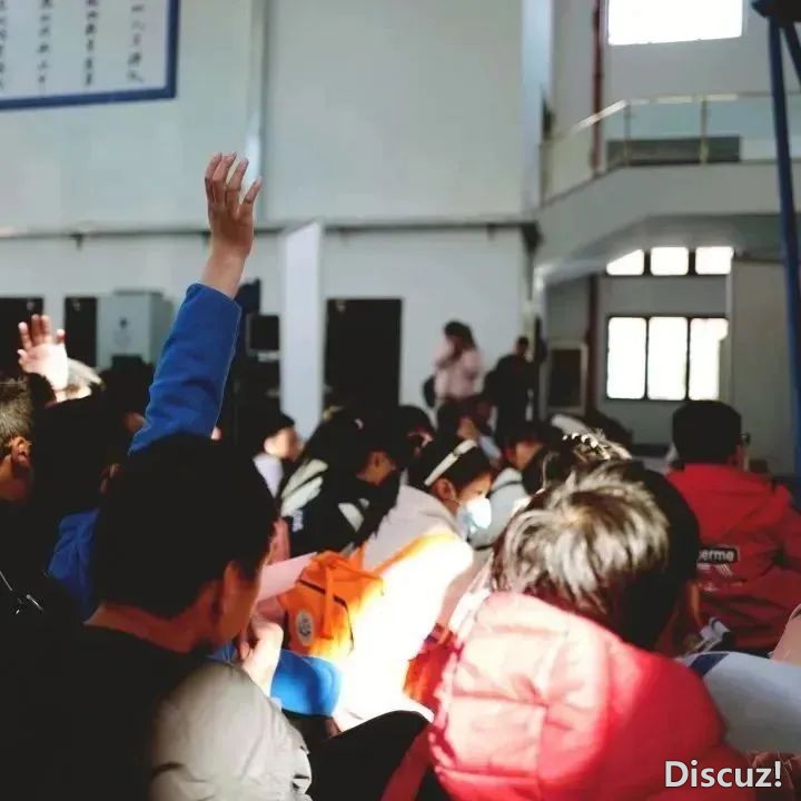 腐败2日浙年夜营-用 DeepSeek扑灭  娃的 AI 胡想:挨制博属互念头器人,启开人机接互新篇章!w24.jpg