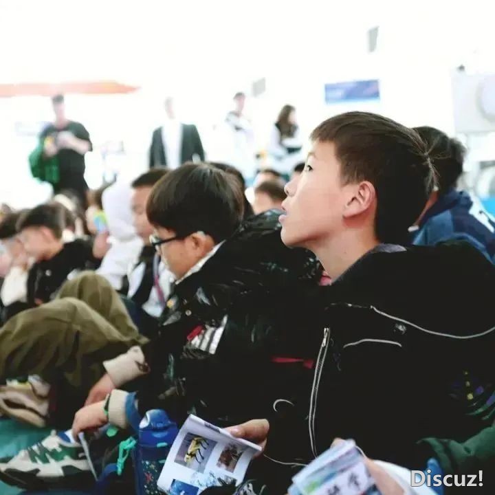 腐败2日浙年夜营-用 DeepSeek扑灭  娃的 AI 胡想:挨制博属互念头器人,启开人机接互新篇章!w29.jpg