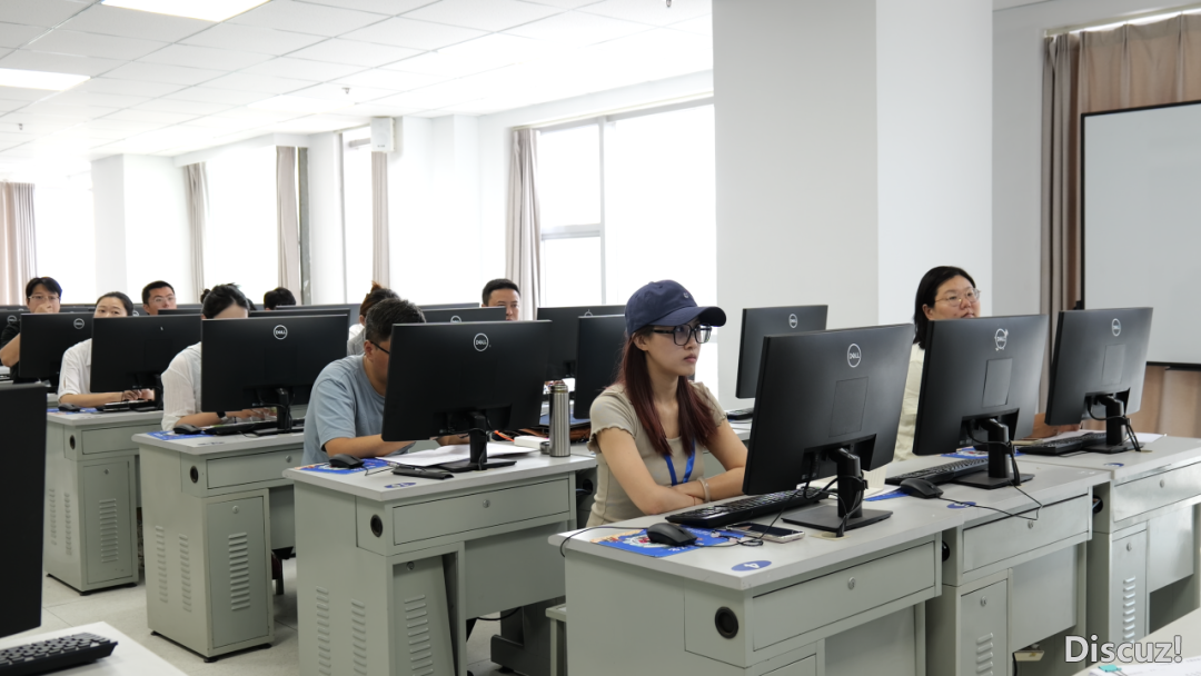 AIGC数字营销事业妙技训练再启班  同画企业开展新宏图w15.jpg