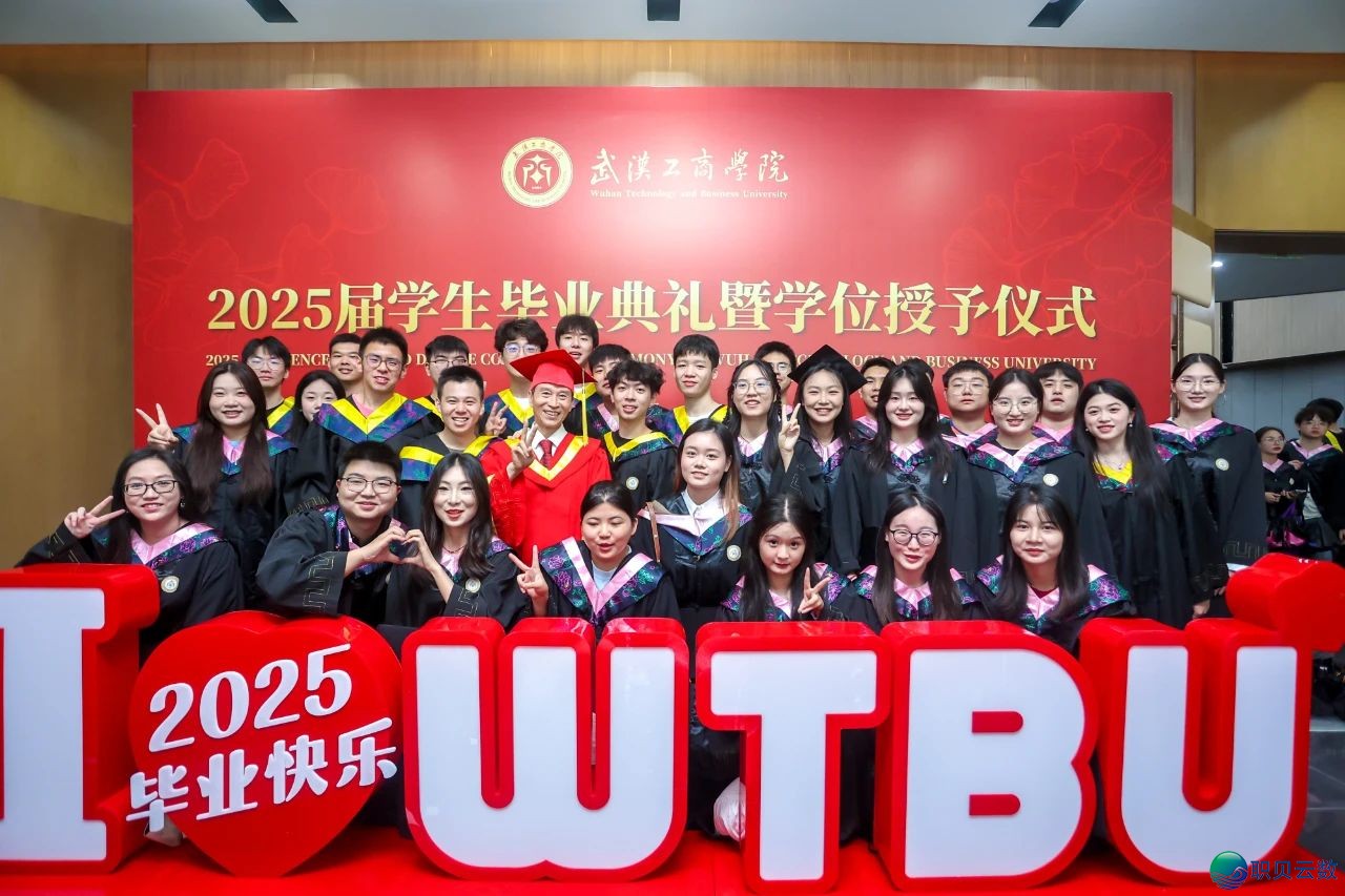 C217!DeepSeek的挑选w155.jpg