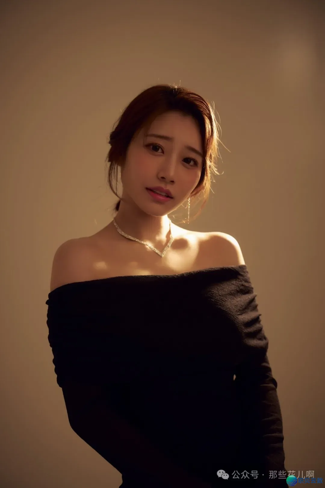 河北彩花|Deepseek评比的TOP级暗乌女神榜尾,颜值取身材的完善解释!w34.jpg