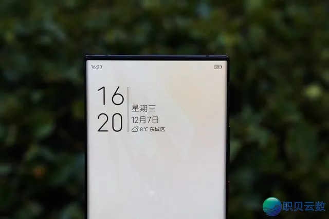 中兴Axon 40 Ultra航天版上手评测:真片面屏沉浸体验