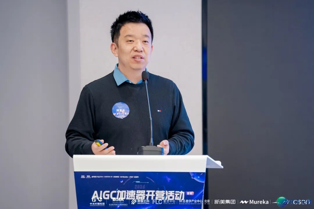 054925vxvxhosqwacsom8s